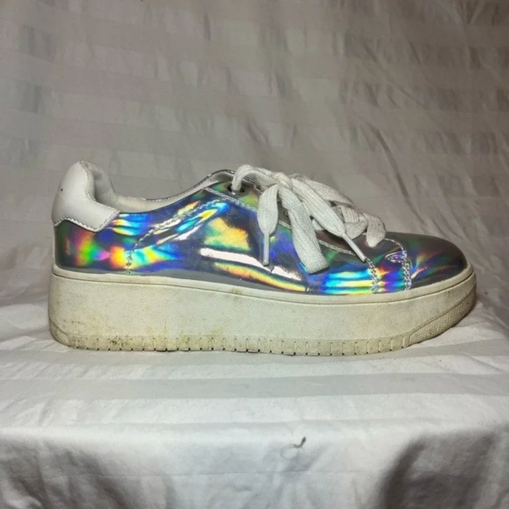 Steve Madden JROCKAWY Kids Holographic Silver Platform Sneakers Size 3M